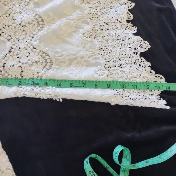 Beautiful white lace blouse - Picture 13 of 15